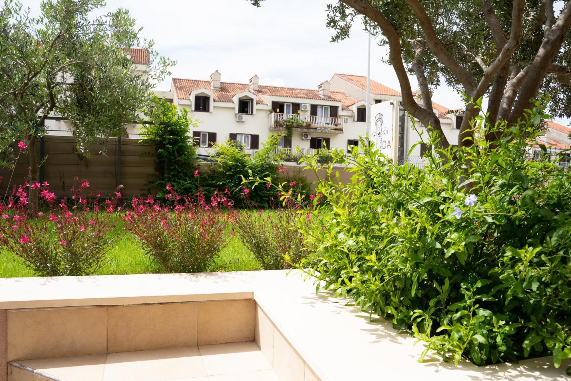 Apartment Zenta With Free Private Parking Split Bagian luar foto